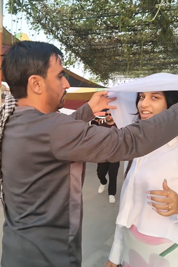 Actress Sridevi Apalla Dubai Tour With Family Photos8