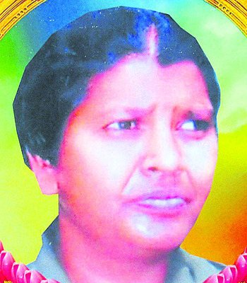 ఆగని నెత్తుటి త్యాగాల ధార1