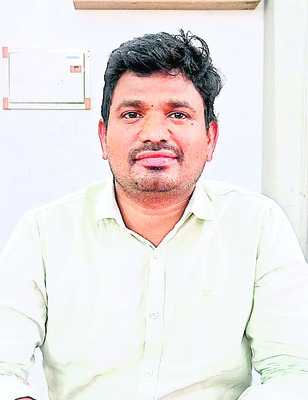 డబ్బు కాజేశారు
2
