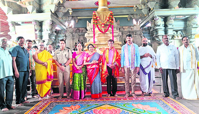 నేత్రపర్వంగా నిత్యకల్యాణం1