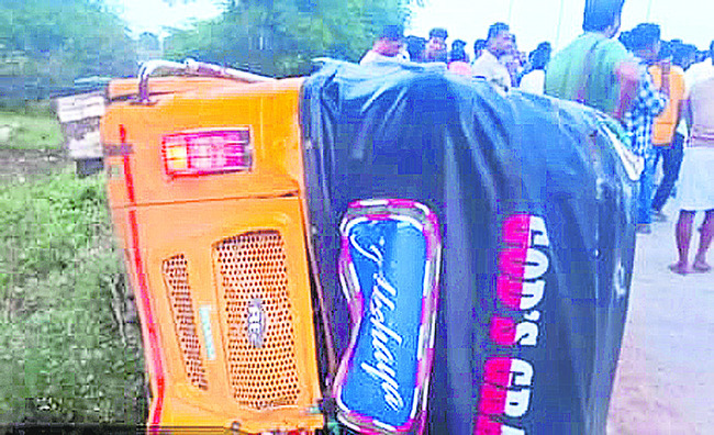 కారు బీభత్సం 1