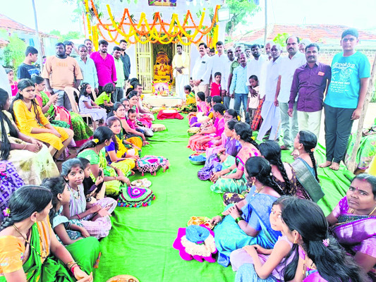 తల్లిని చంపిన కొడుకు అరెస్టు
1