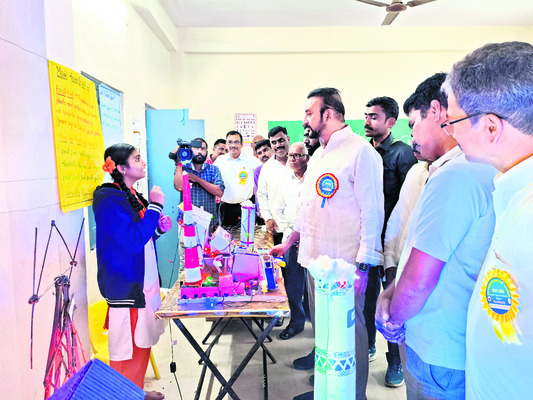 సంస్కారాన్ని నేర్పుతున్న శిశుమందిరాలు1