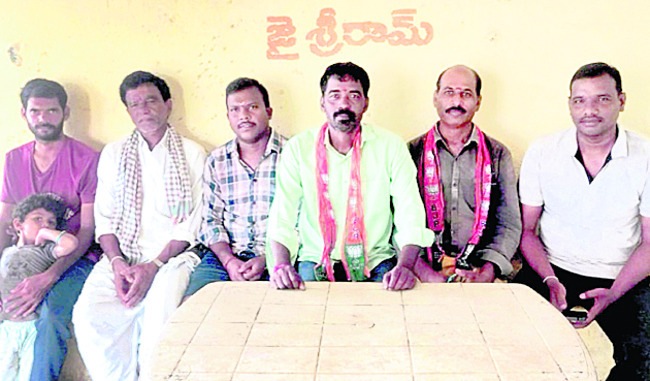 పసిబిడ్డ వైద్యానికి ‘నవదుర్గ’ చేయూత1