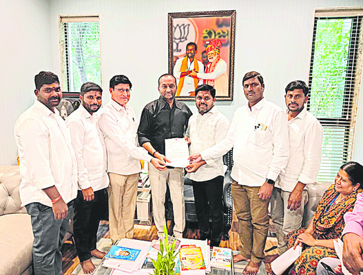 వన దుర్గమ్మకు పూజలు
2