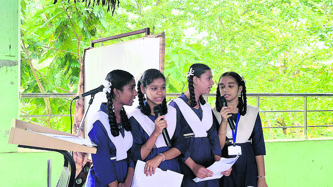 ఘనంగా హిందీ దినోత్సవం 3