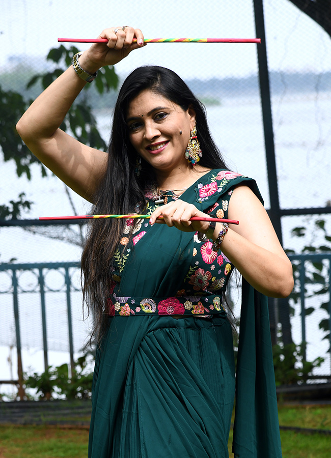 Dandiya Raas Navratri Festival 2025 Photos3