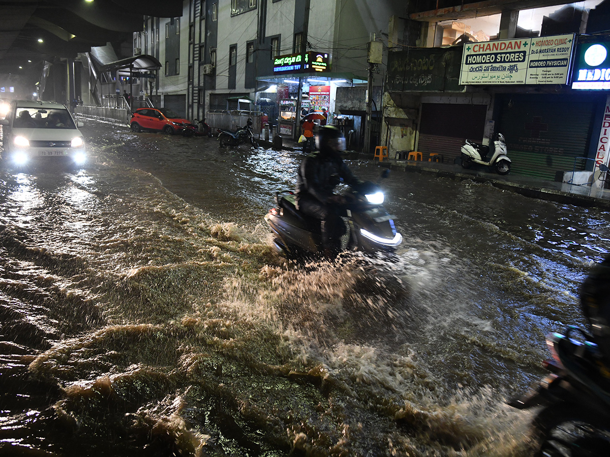 Heavy rains in Hyderabad Photos14