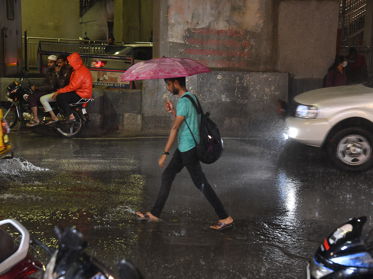 Heavy rains in Hyderabad Photos19