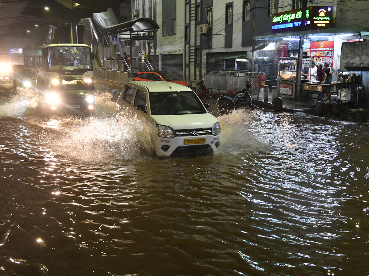 Heavy rains in Hyderabad Photos2