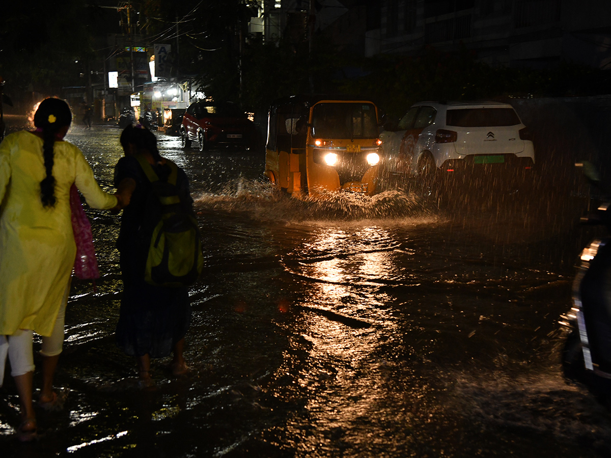 Heavy rains in Hyderabad Photos23