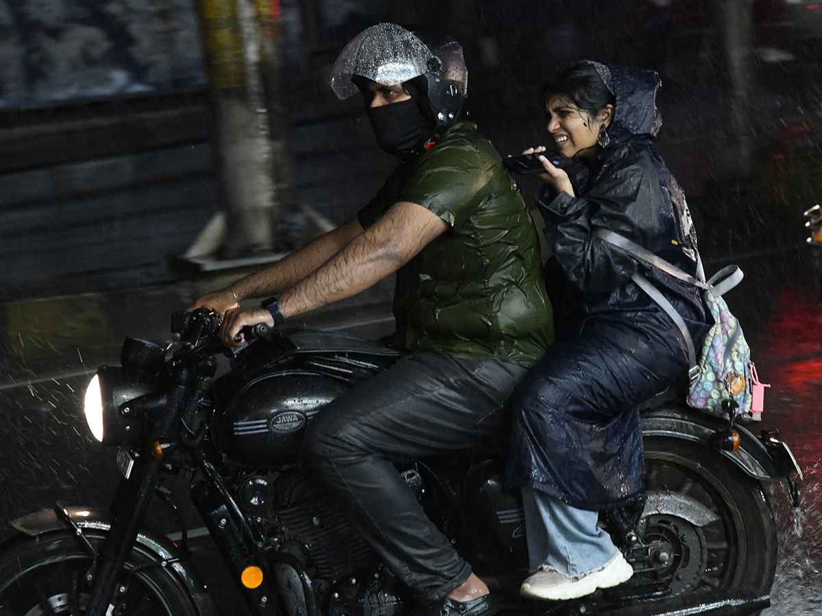 Heavy rains in Hyderabad Photos25
