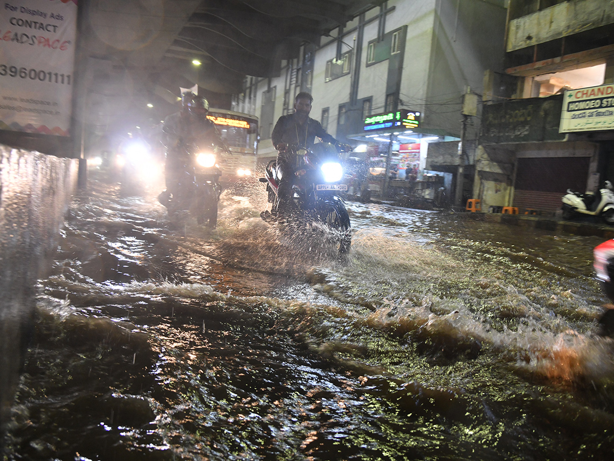 Heavy rains in Hyderabad Photos27