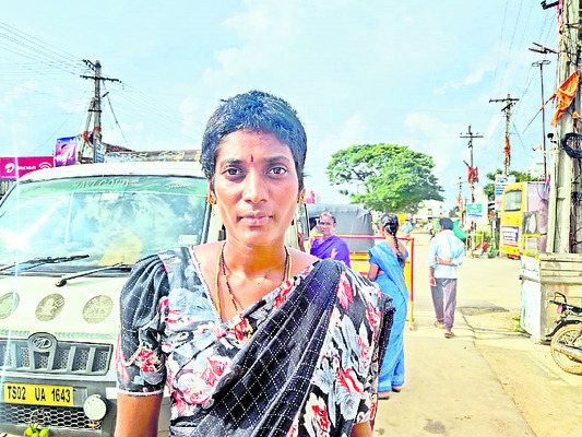 బస్సు ఆగింది !2
