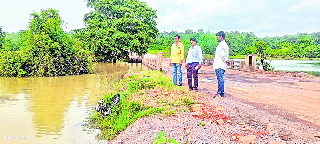 దోబూచులాడుతున్న గోదావరి2