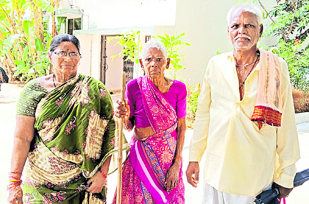 సమస్యల పరిష్కారంలో అర్జీదారుని సంతృప్తే ధ్యేయం 1