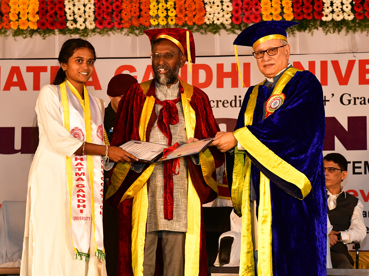 Nalgonda : Mahatma Gandhi University Graduation Ceremony Photos10