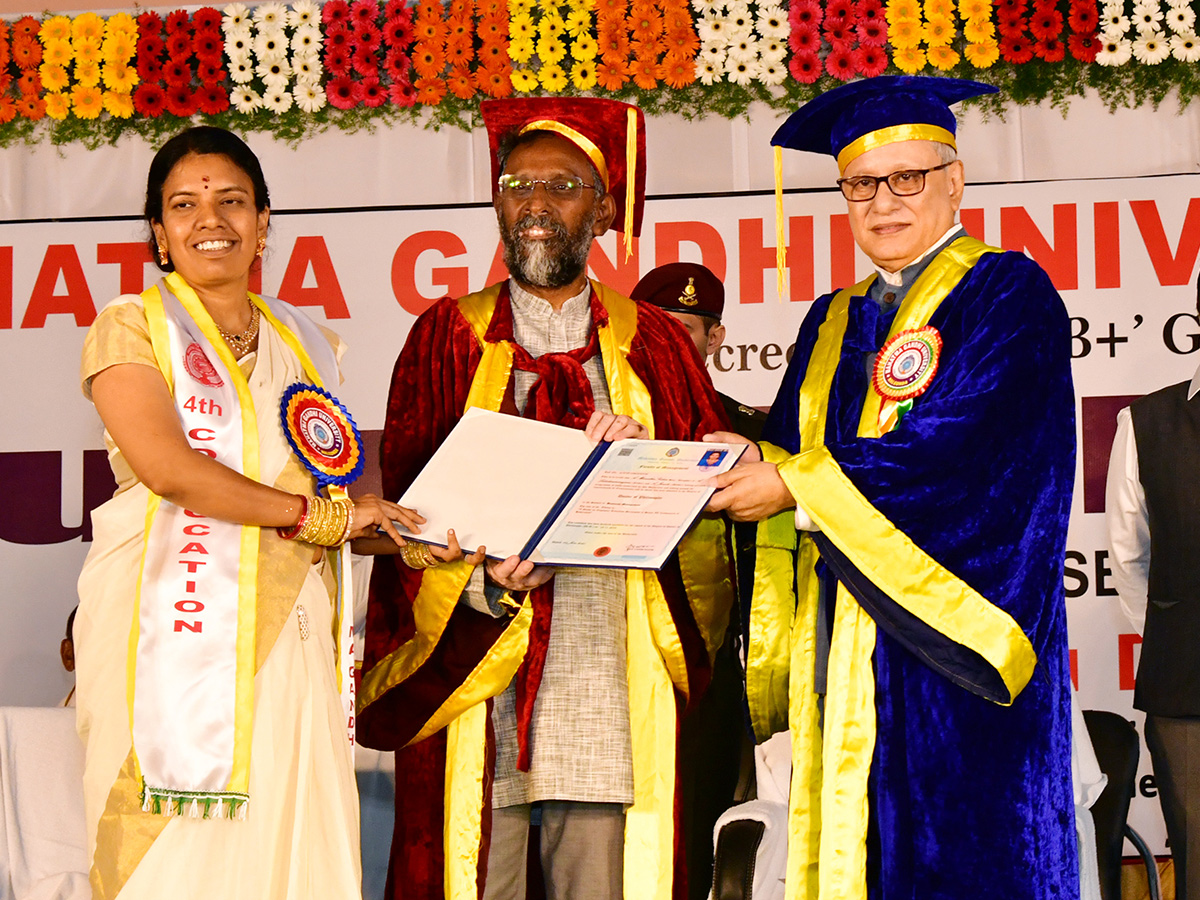 Nalgonda : Mahatma Gandhi University Graduation Ceremony Photos13