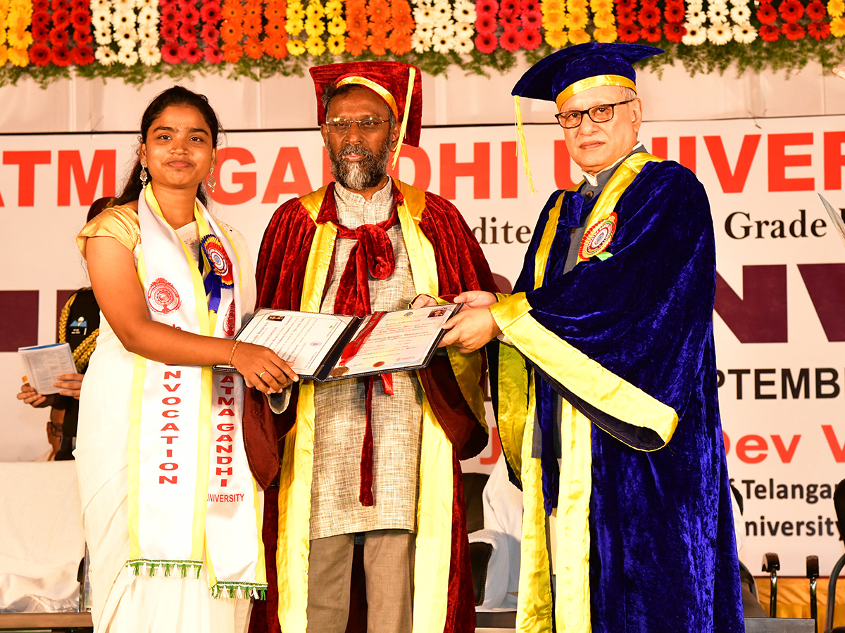 Nalgonda : Mahatma Gandhi University Graduation Ceremony Photos2