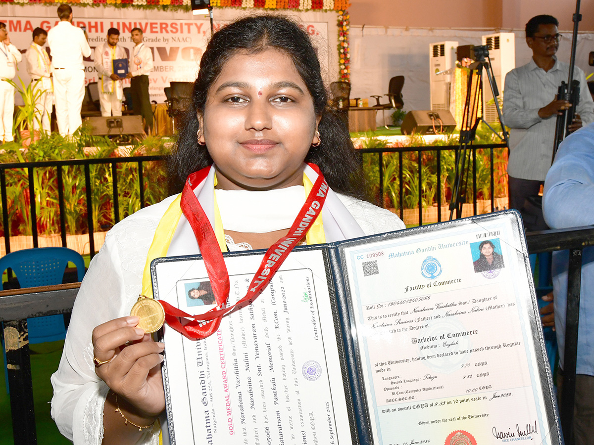 Nalgonda : Mahatma Gandhi University Graduation Ceremony Photos20