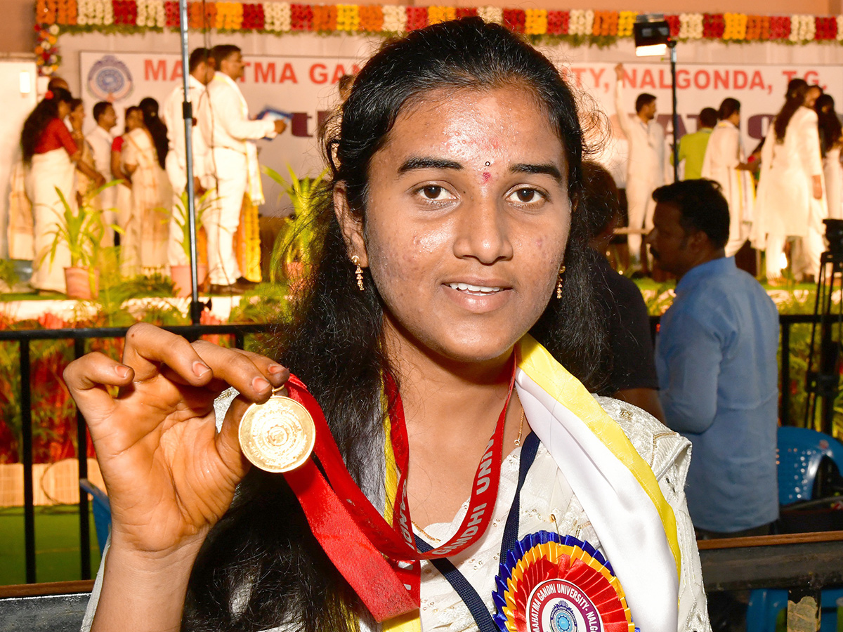 Nalgonda : Mahatma Gandhi University Graduation Ceremony Photos21