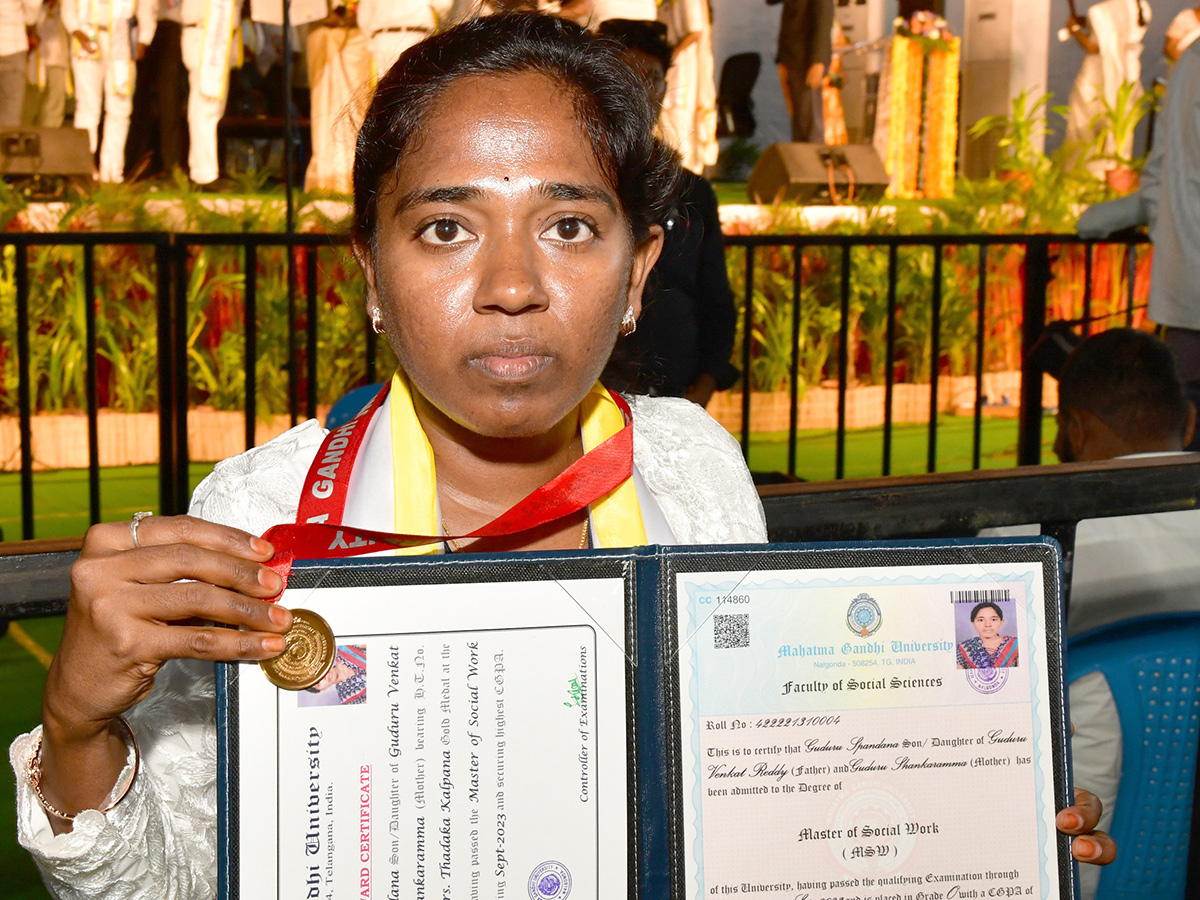 Nalgonda : Mahatma Gandhi University Graduation Ceremony Photos22
