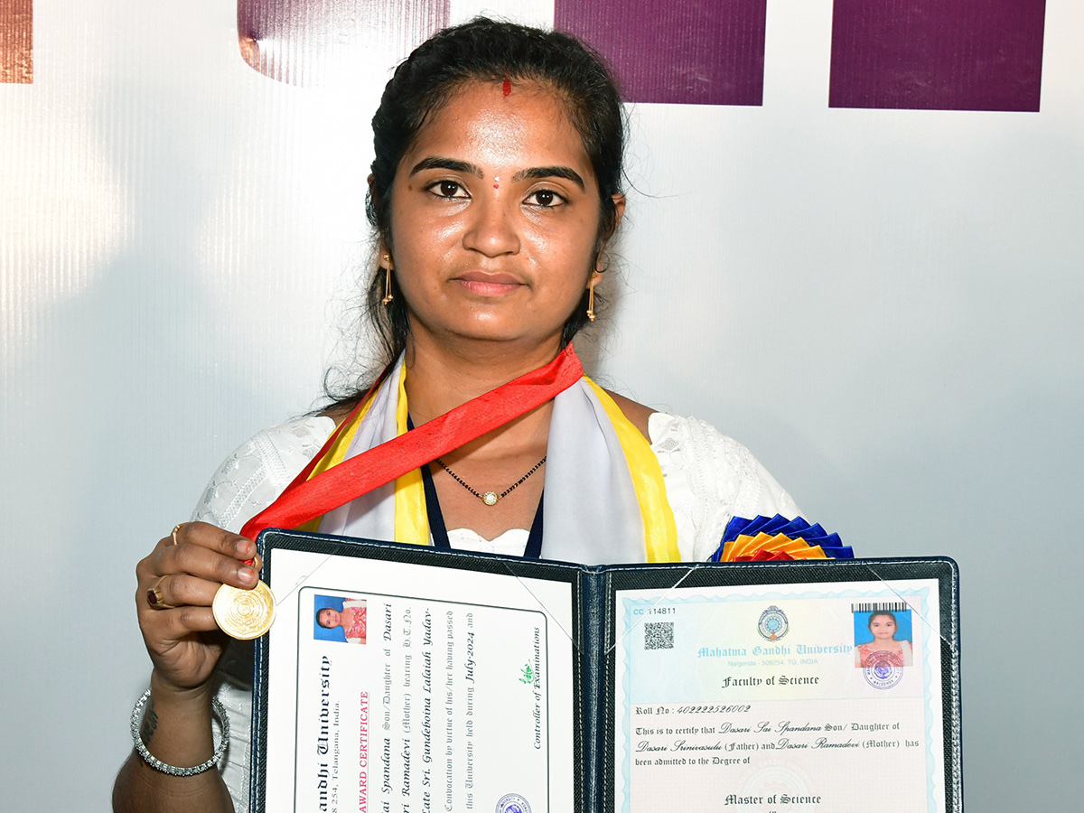 Nalgonda : Mahatma Gandhi University Graduation Ceremony Photos25
