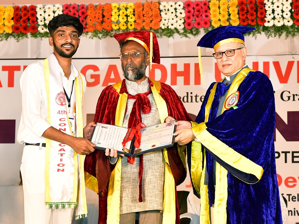 Nalgonda : Mahatma Gandhi University Graduation Ceremony Photos3