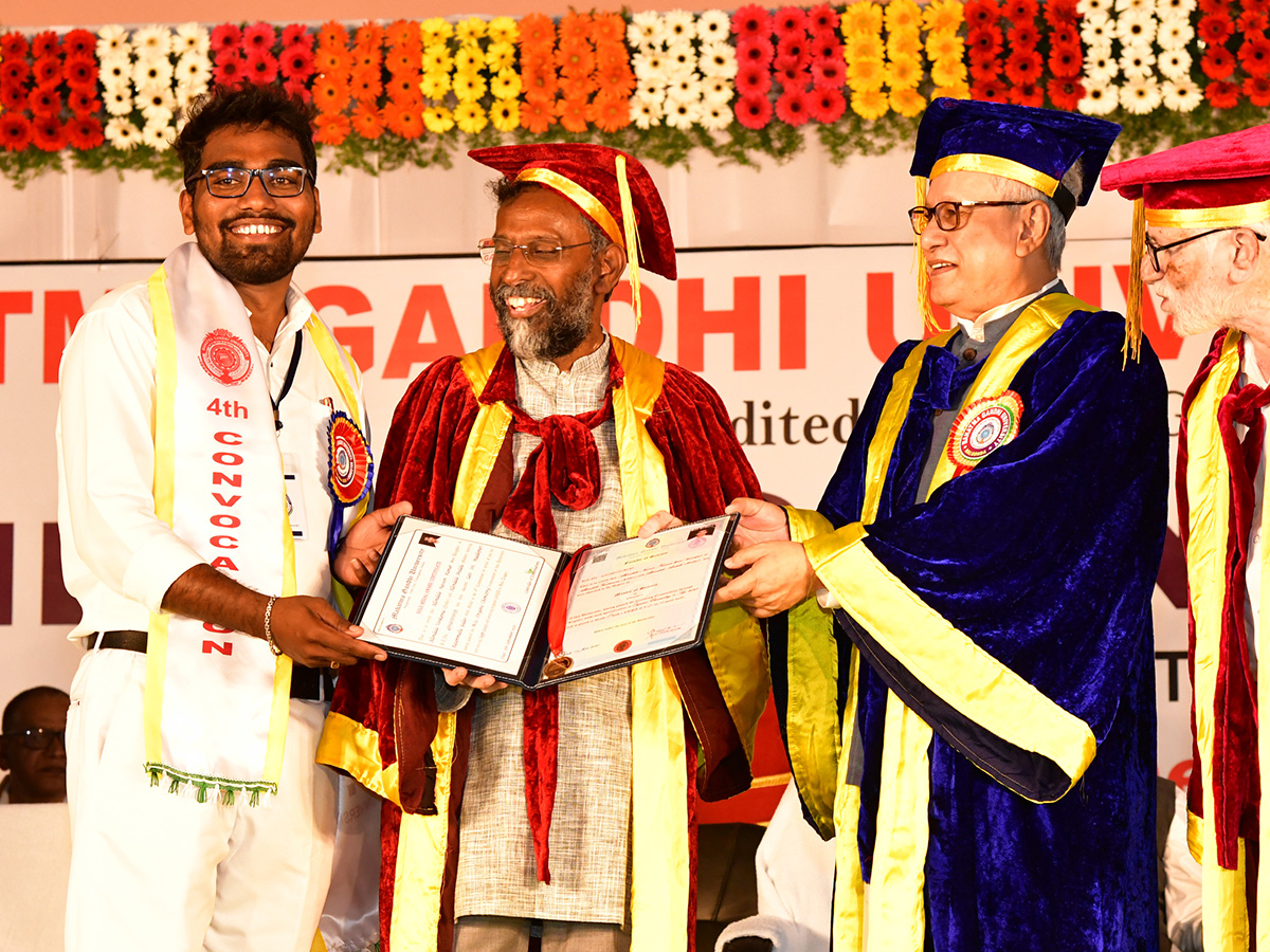 Nalgonda : Mahatma Gandhi University Graduation Ceremony Photos7