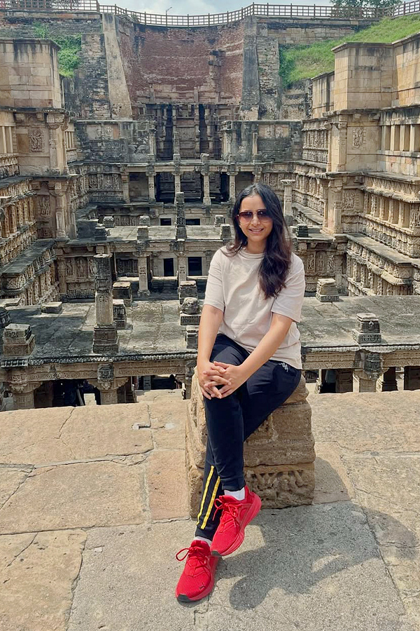 Shweta Basu Prasad explores 11th century marvel Rani Ki Vav Photos2