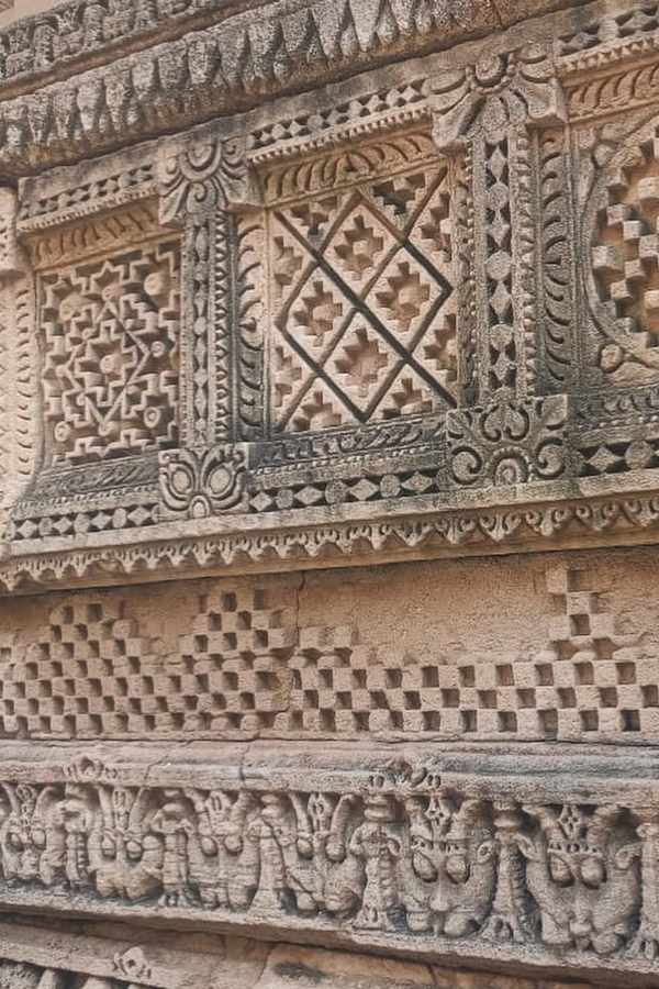 Shweta Basu Prasad explores 11th century marvel Rani Ki Vav Photos6