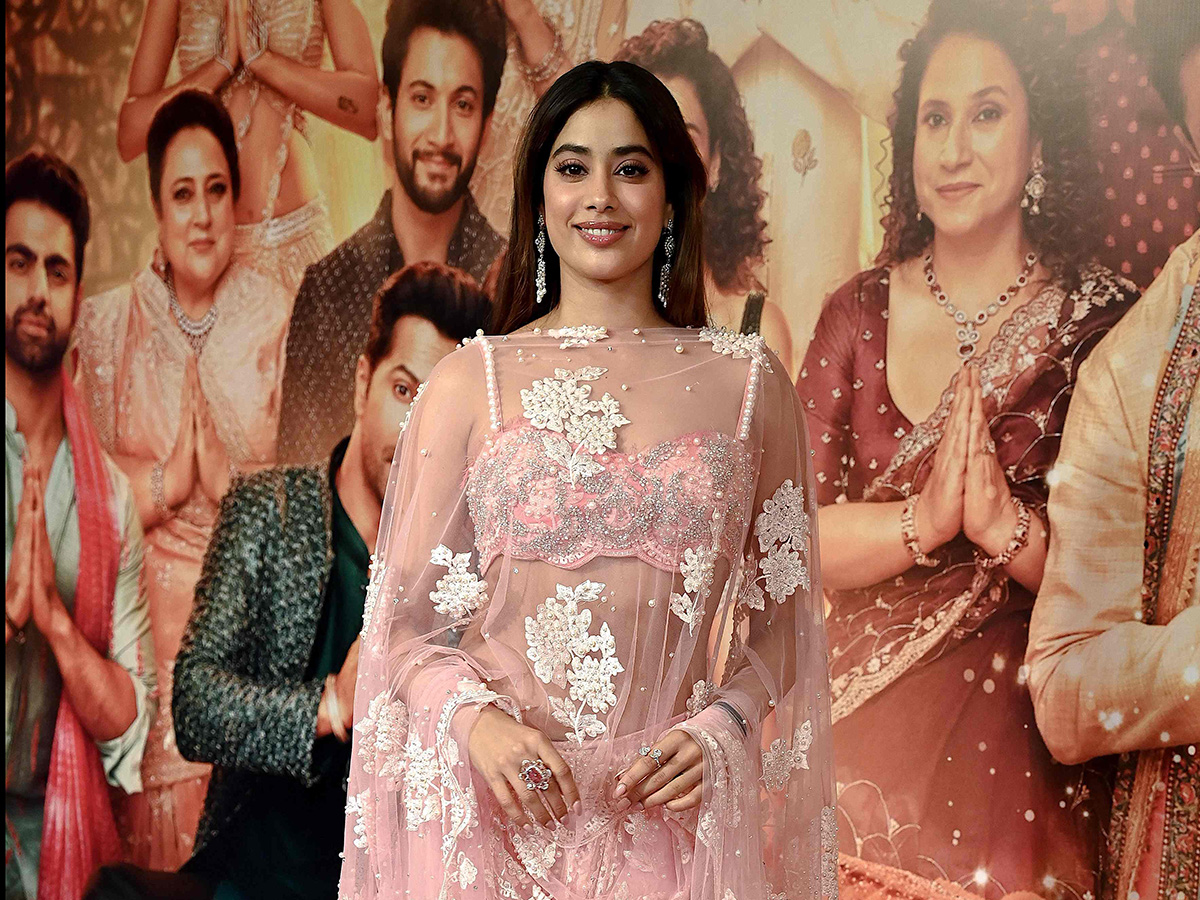 Sunny Sanskari Ki Tulsi Kumari Moive Trailer Launch Photos7