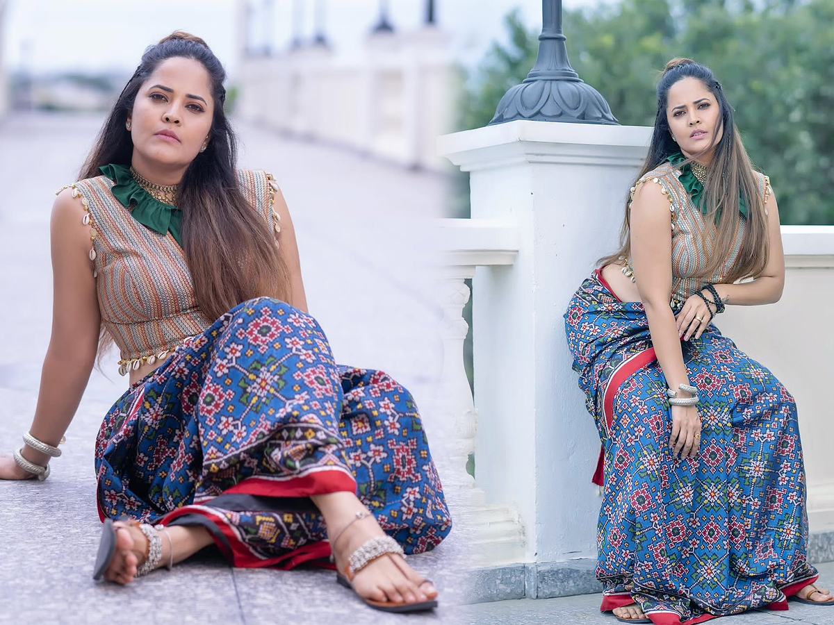 Anasuya Bharadwaj Latest Saree Pics Goes Viral1