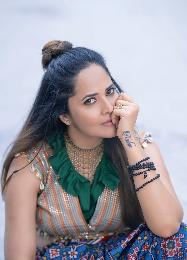 Anasuya Bharadwaj Latest Saree Pics Goes Viral12