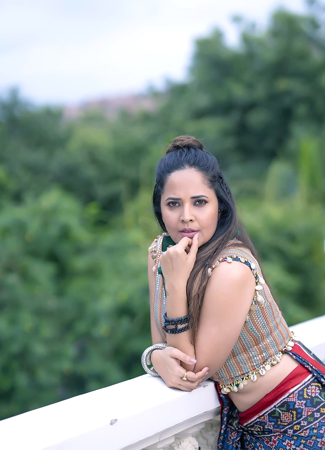 Anasuya Bharadwaj Latest Saree Pics Goes Viral2