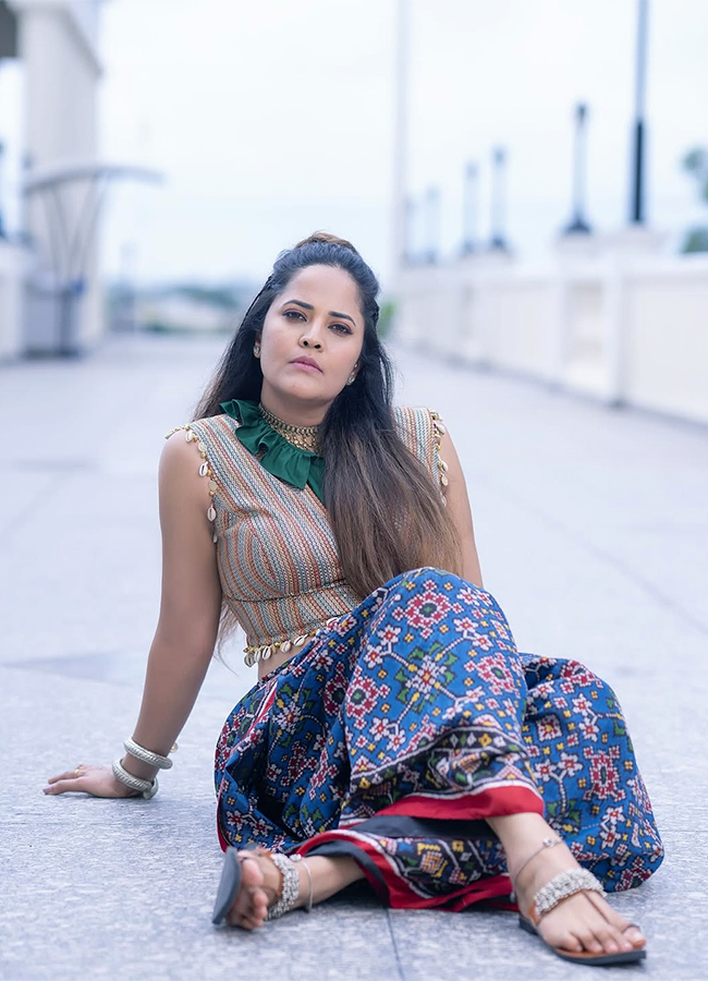 Anasuya Bharadwaj Latest Saree Pics Goes Viral8