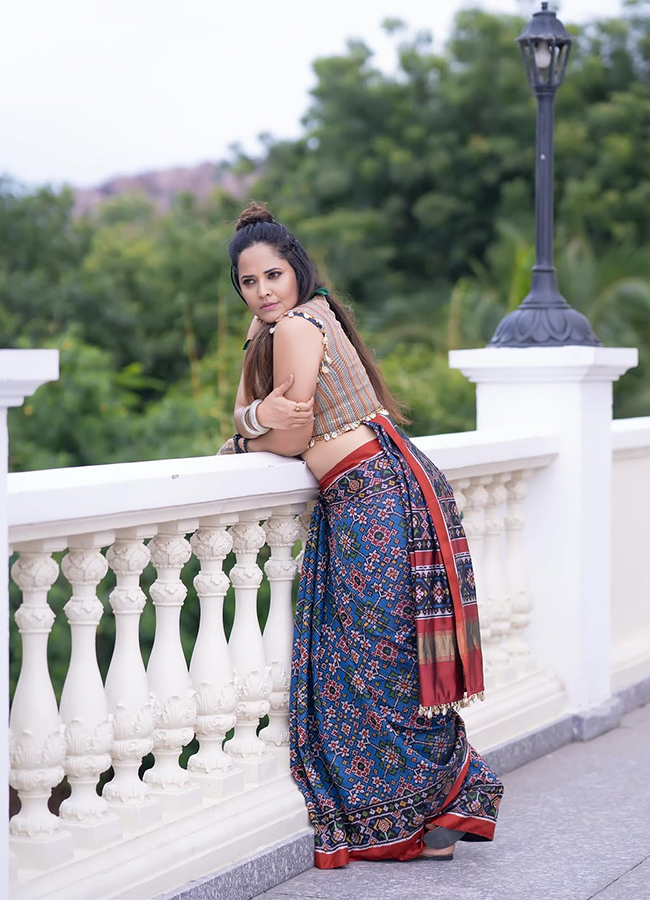 Anasuya Bharadwaj Latest Saree Pics Goes Viral9