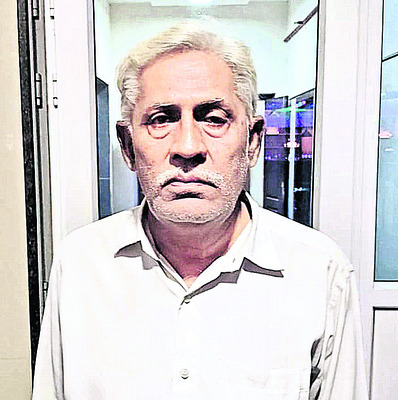 కేసులు పెట్టడం దారుణం 1