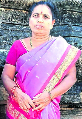 విద్యుత్‌ షాక్‌తో కూరగాయల విక్రేత మృతి4