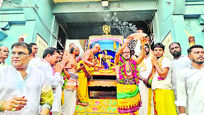 అంబరం.. ఉట్ల సంబరం 1