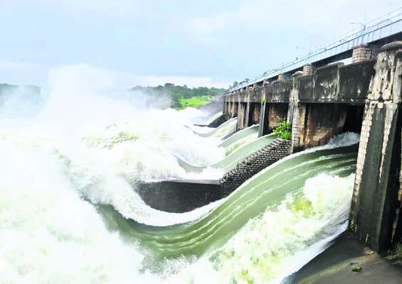 మళ్లీ దంచికొట్టిన వాన3