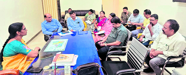 యూనివర్సల్‌ ఆధార్‌ క్లయింట్‌పై అవగాహన పెరగాలి 
1