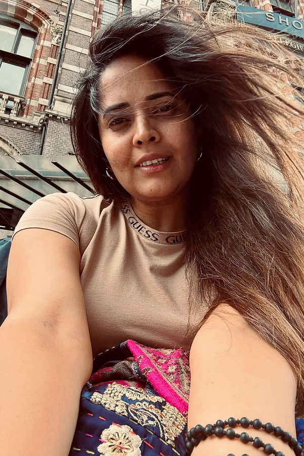 Anchor Anasuya Enjoying The Vacation Photos12