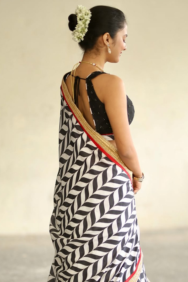 Beauty Movie Actress Nilakhi Patra Latest Trending Photos IN Social Media 16