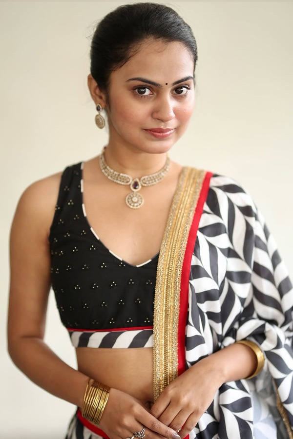 Beauty Movie Actress Nilakhi Patra Latest Trending Photos IN Social Media 6