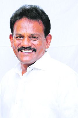 పాత్రికేయులకు రక్షణ కల్పించాలి 3