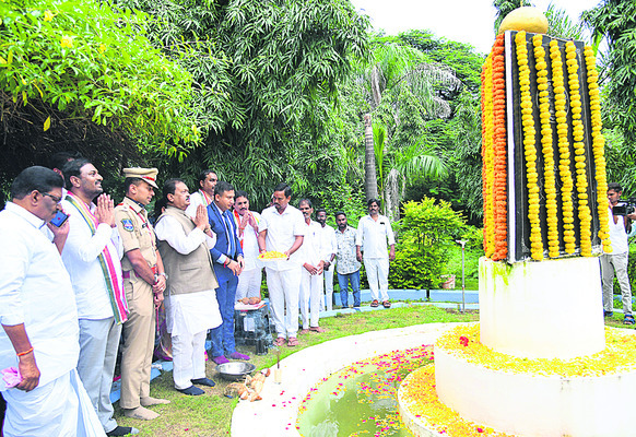 విద్యా ప్రమాణాలు పెంచాలి1