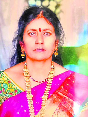 అనుమానాస్పద స్థితిలో మహిళ మృతి 1