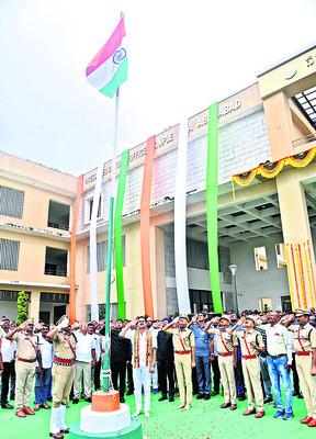 ప్రజల ముంగిట పాలన2