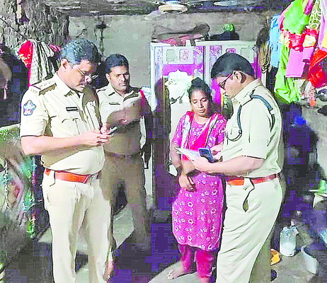 మద్యానికి డబ్బులివ్వలేదనే చిత్రవధ 1